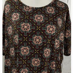 LuLaRoe NWT S Irma Half sleeve High/Low hem